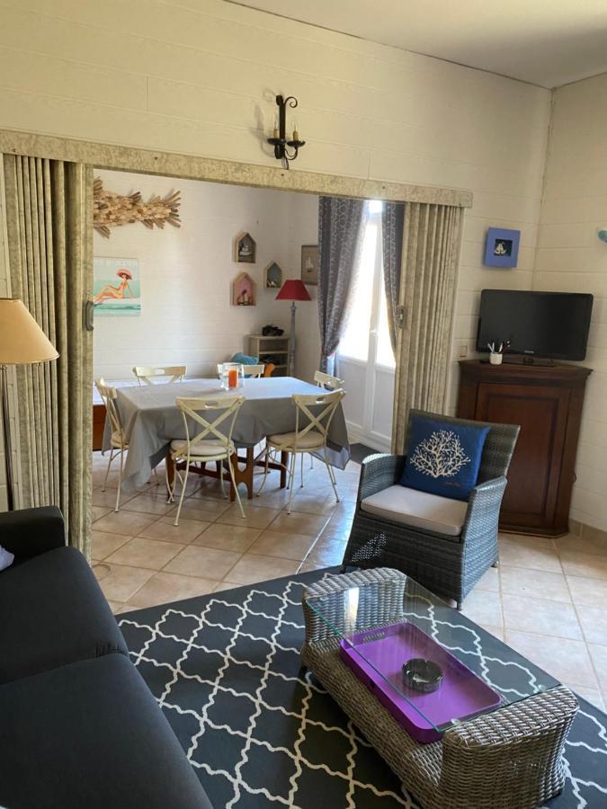 Villa Les Carlins Houlgate Bagian luar foto