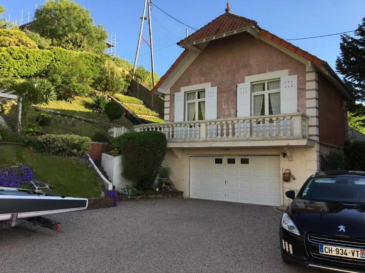 Villa Les Carlins Houlgate Bagian luar foto